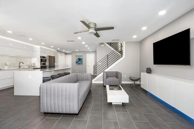 Roomate wanted to split costs for ocean front apartment 