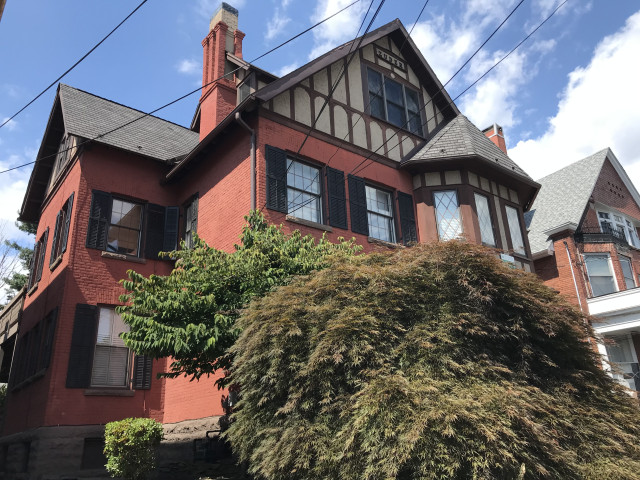 Bordering Wilkes and Kings Furnished Student Rooms and 3 BR Apartment walking distance to classes ALL INCLUSIVE