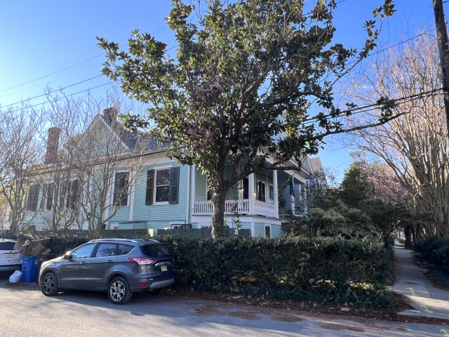 2BR/1B $2200 APARTMENT