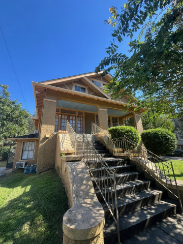Beauiful, modern house available for Summer and Fall 2025 subletters - 5 MINUTE WALK FROM TULANE CAMPUS