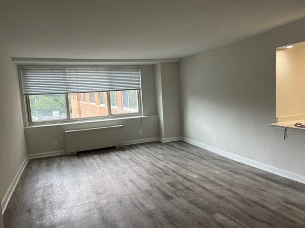 Apartment Lease Takeover – Potomac Towers, Arlington VA