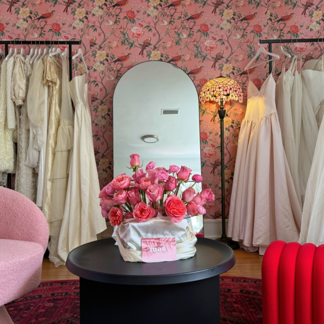 PART-TIME BRIDAL STYLIST IN WESTSIDE (Weekends Required) (Venice, CA)