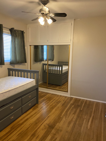 Private Room and private bathroom to rent in a 3 br 3 ba house in walking distance to CSULB