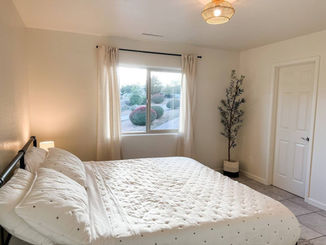 Fully Furnished 3BR Rental – Fast Wi-Fi, Ring Camera, Pet Friendly