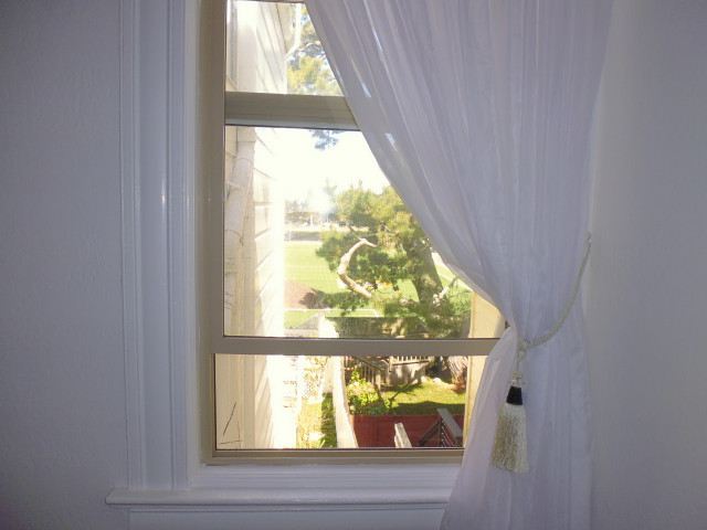 Next to USF campus, Newly Renovated, Beautiful Inside & Outside, White House 2#2$1,555Included All