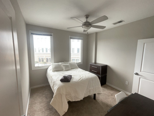 5 Minute walk to SCAD! 