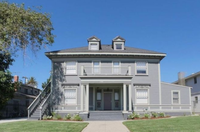 2bd, 2ba -- LOWEST RATE now $2,400!! 