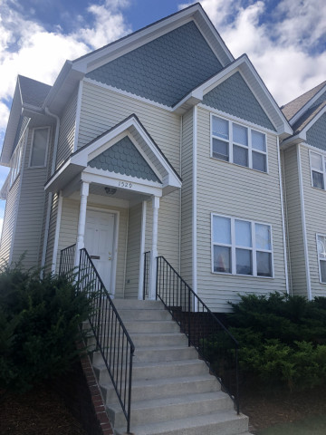 1529 W State St Townhome Rental - Marquette University Student Off Campus Housing