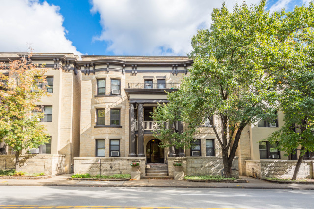 Avail 8/1/25! Point Breeze on Bus Line!