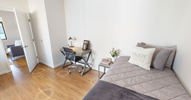 WHOLE UNIT + AMENITIES – Stadium Place Sublet / Lease Takeover