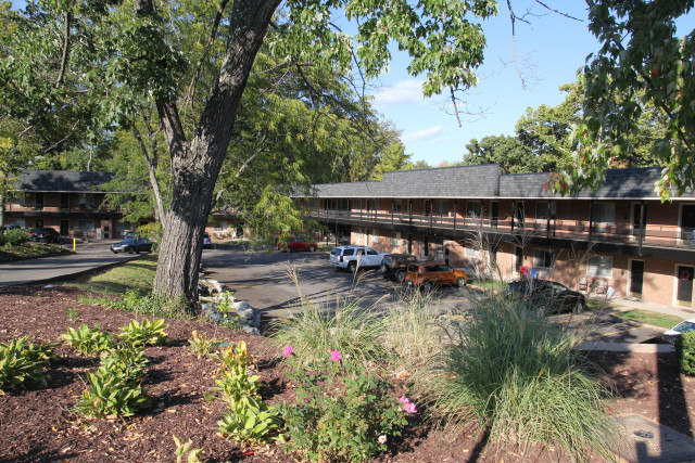 129 E. Lockwood - Webster Groves apartments