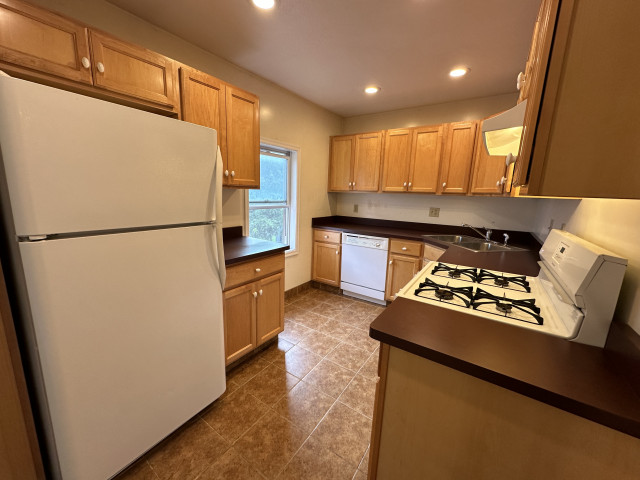 ROOMS FOR RENT Walk to University of Minnesota