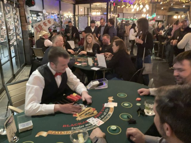Looking for Casino Dealers!