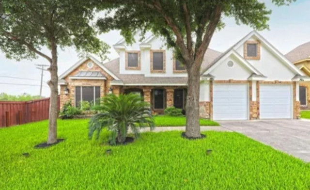 Spacious House Across TAMIU