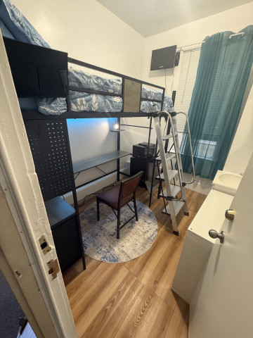 Student Special! All-Inclusive Rooms – Just $895 Rent + $850 Deposit | Limited Units Available Until Sept. 30, 2025!