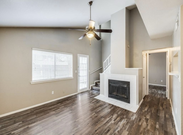 *** 5 min drive to UTA/ Arlington Memorial Hospital *** UTILITIES INCLUDED