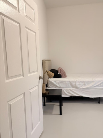 New Private Rooms, Co-Living, Student Housing