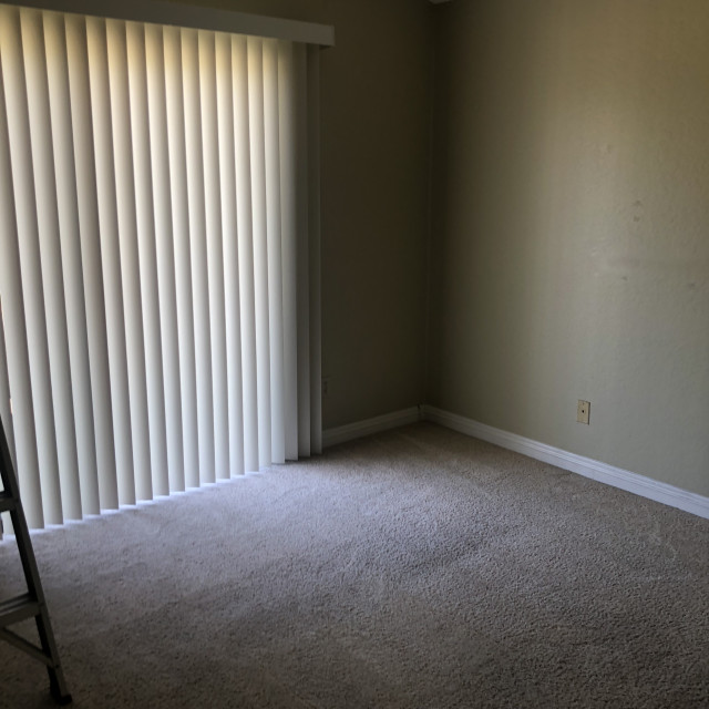 Private bedroom/bath in condo in Safe Quiet Glendora 