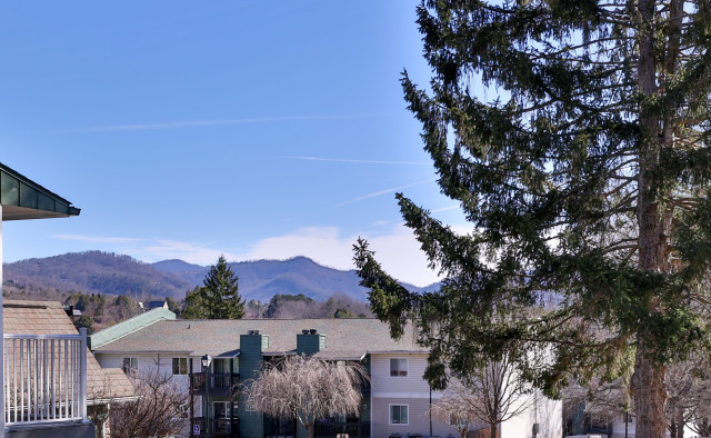 Live With A View at Ridge View Apartments