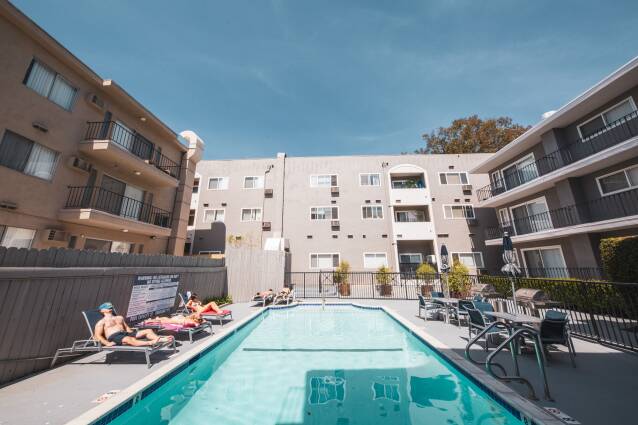 UCLA SUMMER HOUSING PRIVATE ROOMS + DOUBLES (FURNISHED + WIFI) NEXT TO CAMPUS!